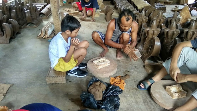 belajar membuat gerabah di desa wisata gerabah kasongan yogyakarta