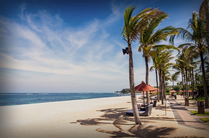 pantai geger nusa dua