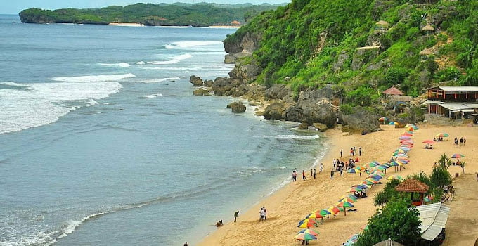 pok tunggal pantai jogja pasir putih